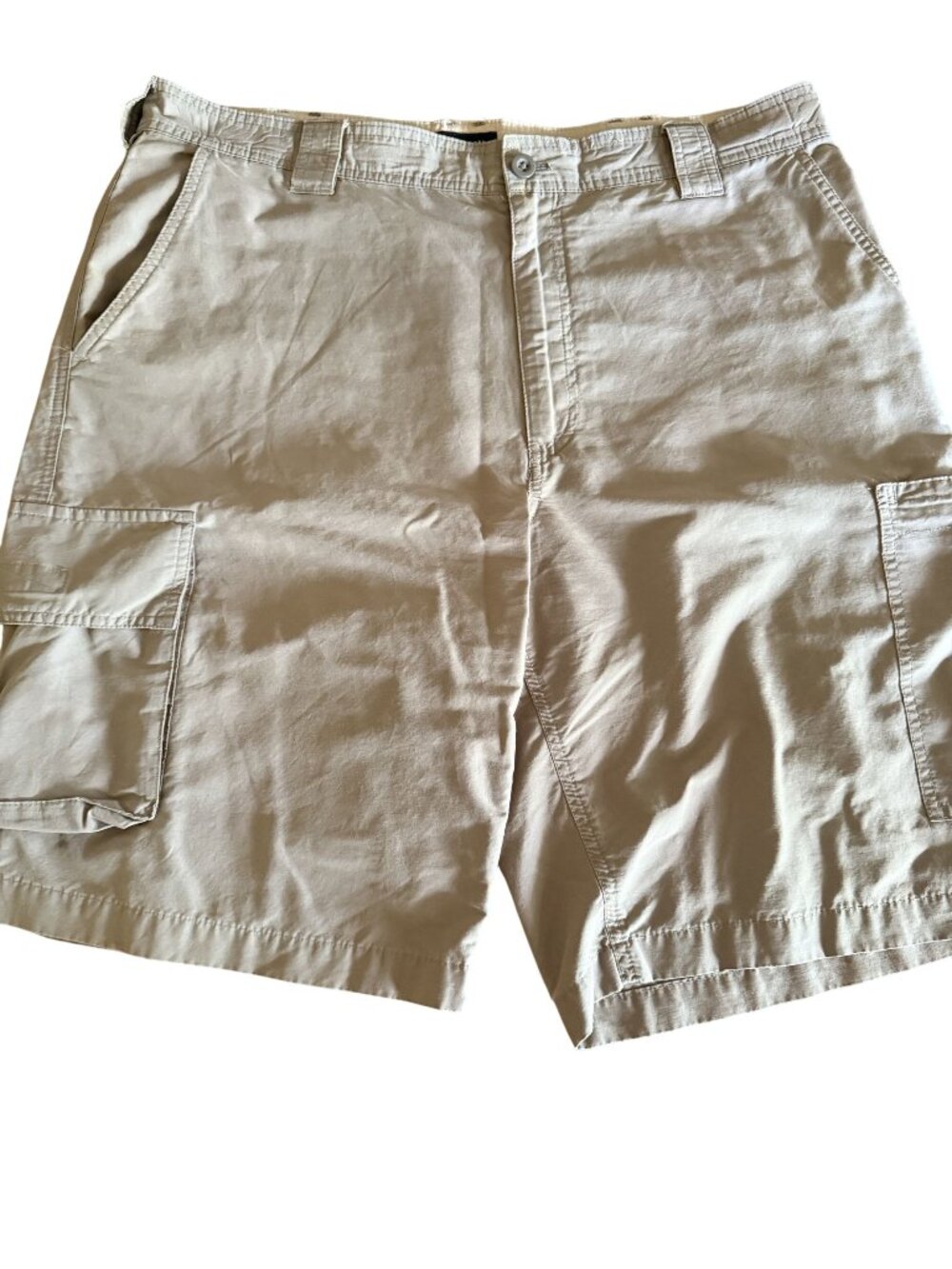 Van Heusen Traveler Tan Mens Cargo Shorts Size 38 Cotton/Nylon Casual Wear
